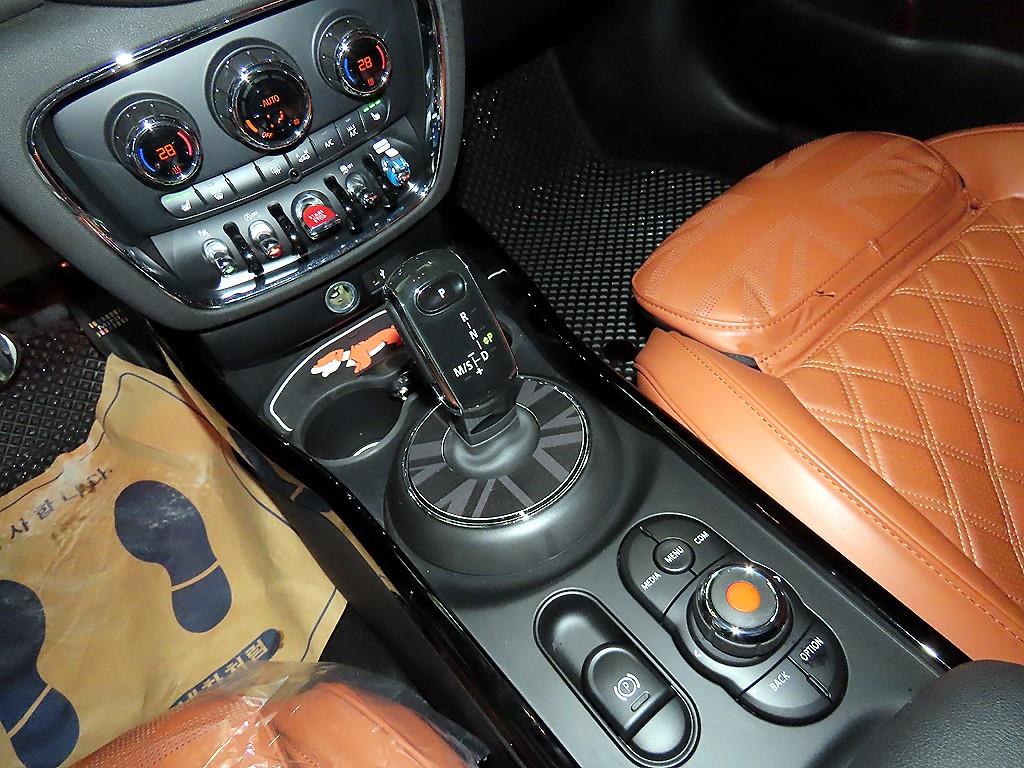 Mini Clubman - Vista 12