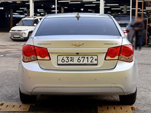 Chevrolet Cruise - Vista 6