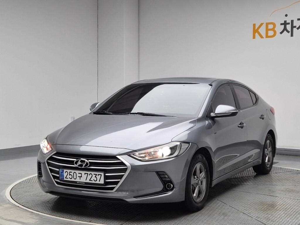 HYUNDAI Avante 2016 Gris - Importación desde Corea - HF Imports Iquique - Foto 1