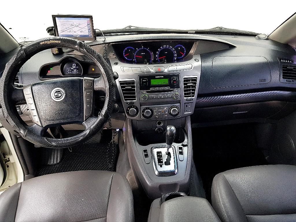 Ssangyong Korando - Vista 5