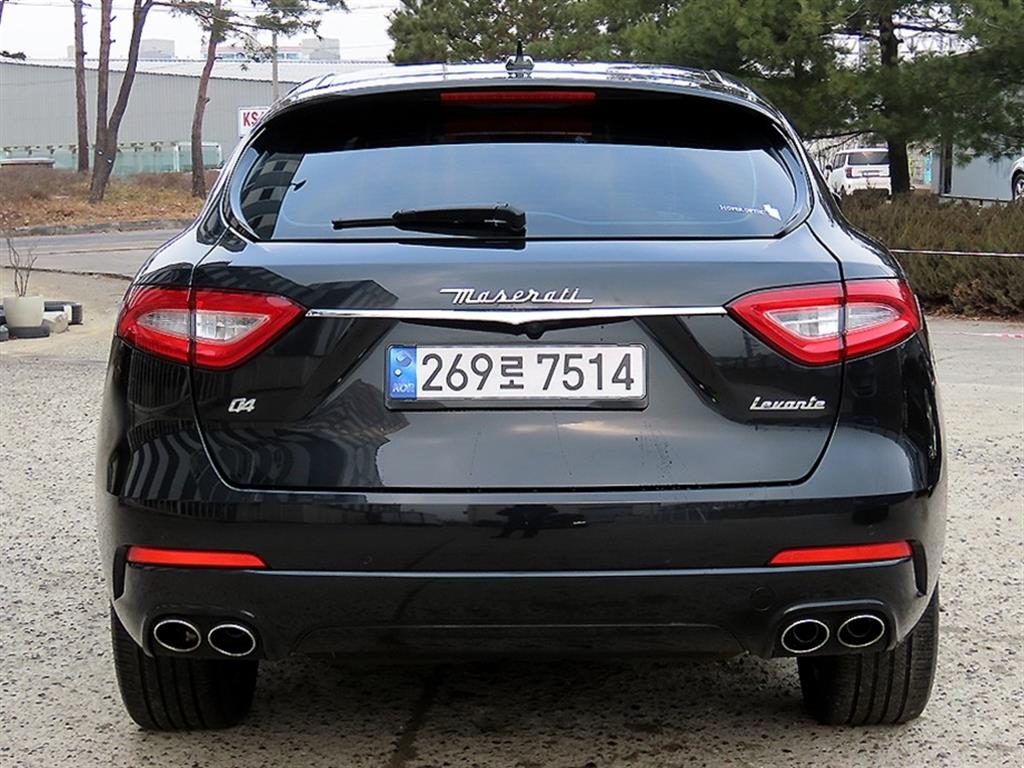 Maserati Levante - Vista 4