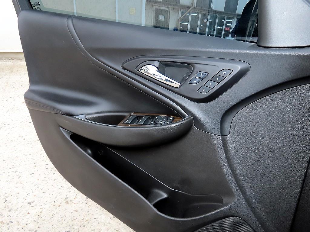 Chevrolet Malibu - Vista 11