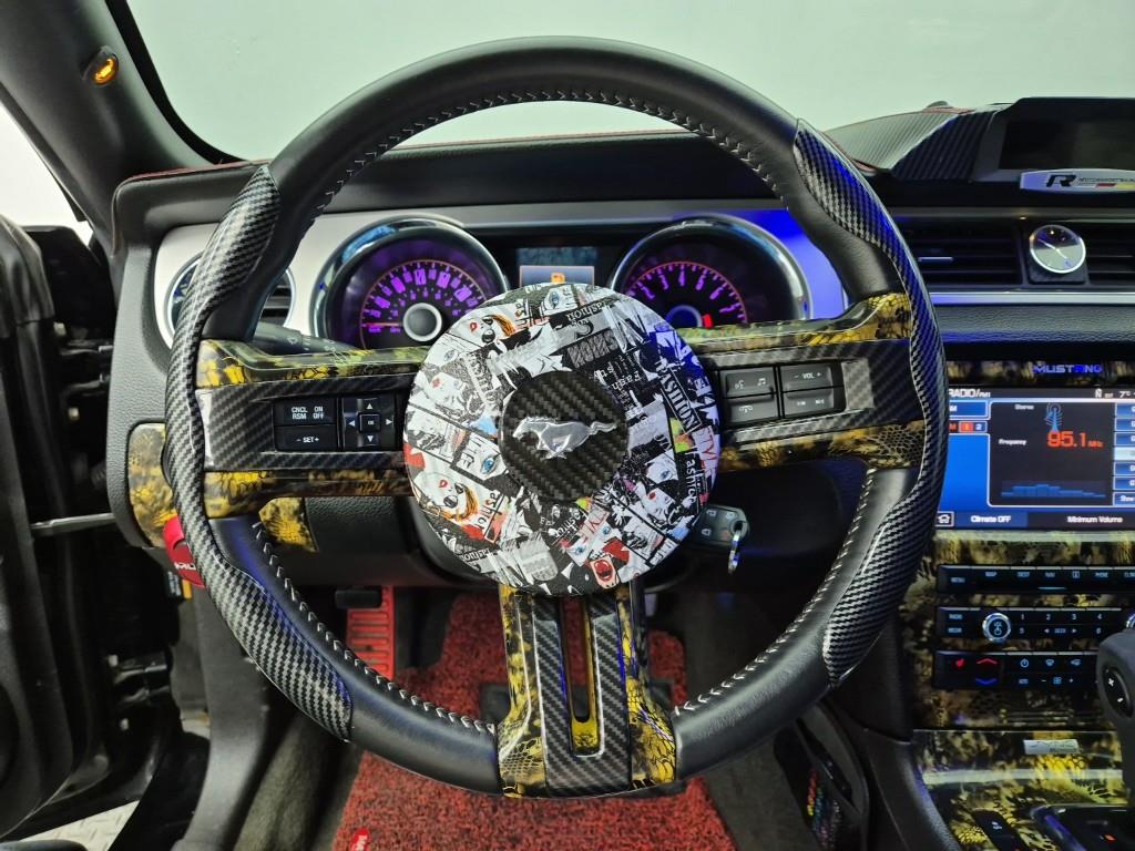 Ford Mustang - Vista 9