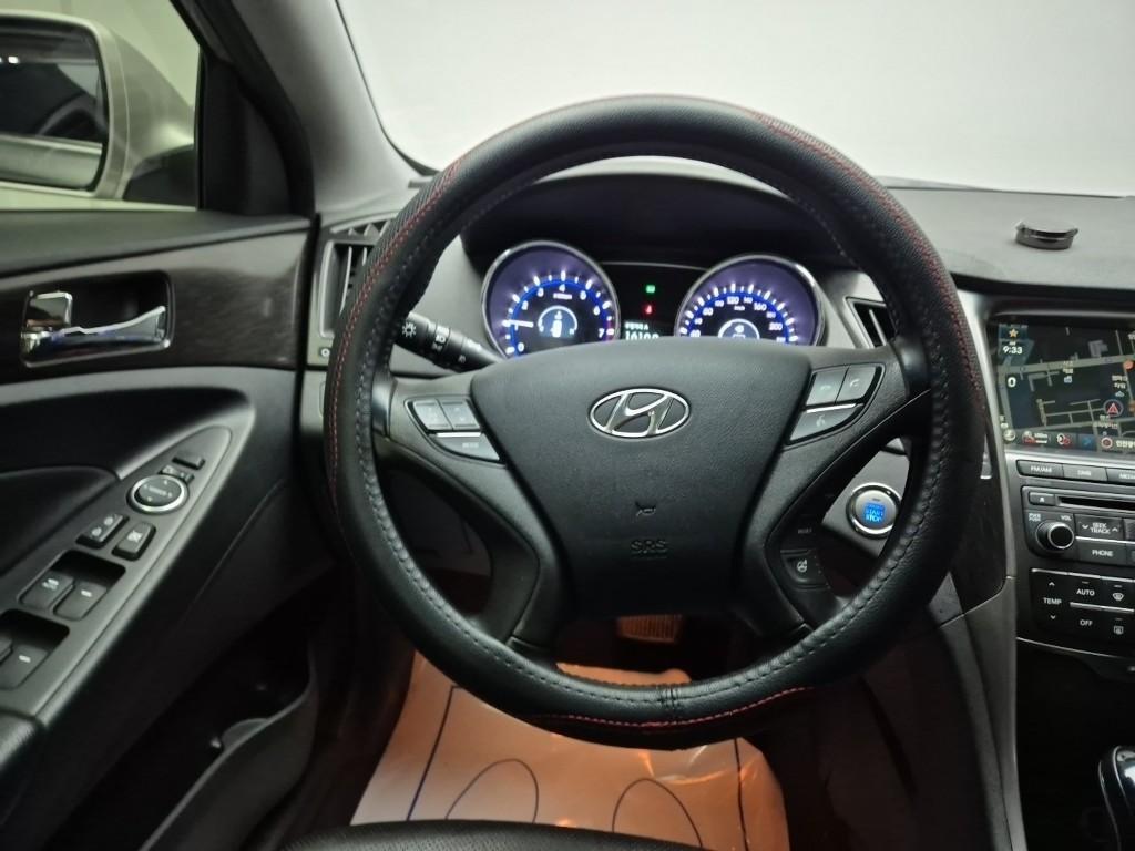 HYUNDAI Sonata - Vista 9