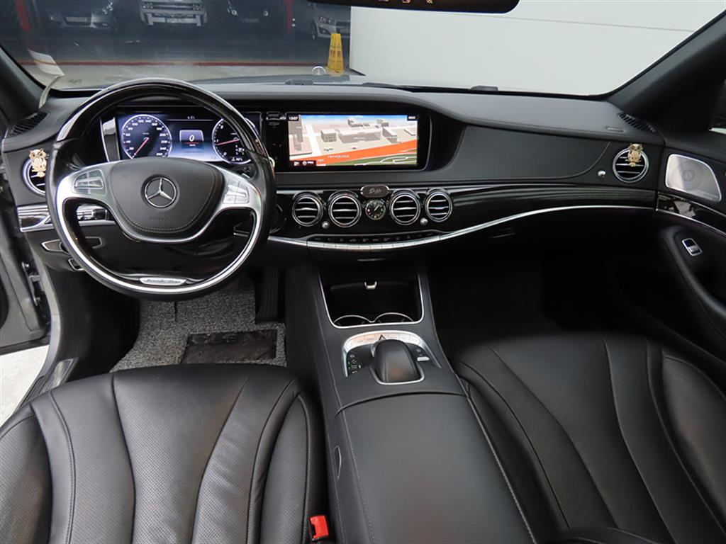 Mercedes Benz S Class - Vista 7