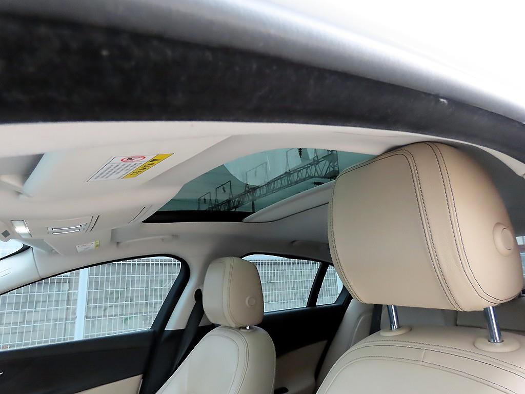 Jaguar XE 2017 Blanco - Importación desde Corea - HF Imports Iquique - Foto 17