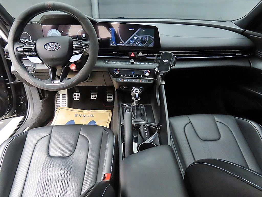 HYUNDAI Avante - Vista 7