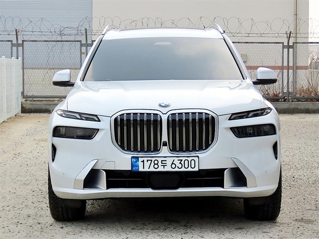BMW X7 2023 Blanco - Importación desde Corea - HF Imports Iquique - Foto 1