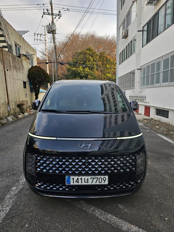 HYUNDAI Staria 2022 Negro - Importación desde Corea - HF Imports Iquique - Foto 1
