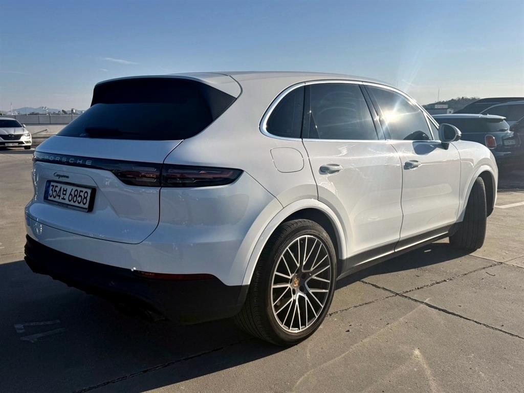 Porsche Cayenne - Vista 4