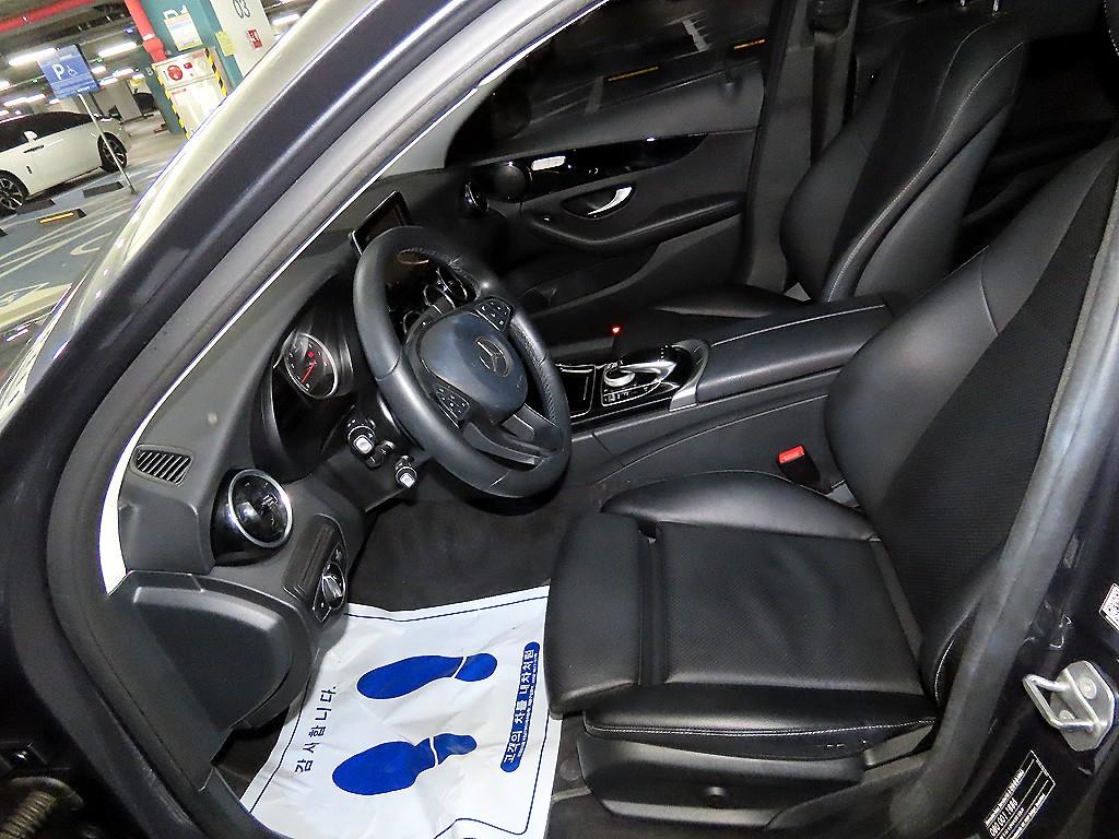 Mercedes Benz C Class - Vista 6