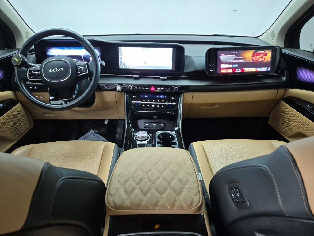 KIA Carnival - Vista 5