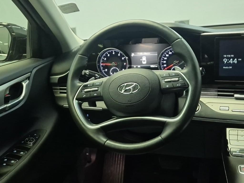 HYUNDAI Grandeur - Vista 9