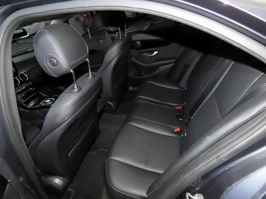 Mercedes Benz C Class - Vista 7