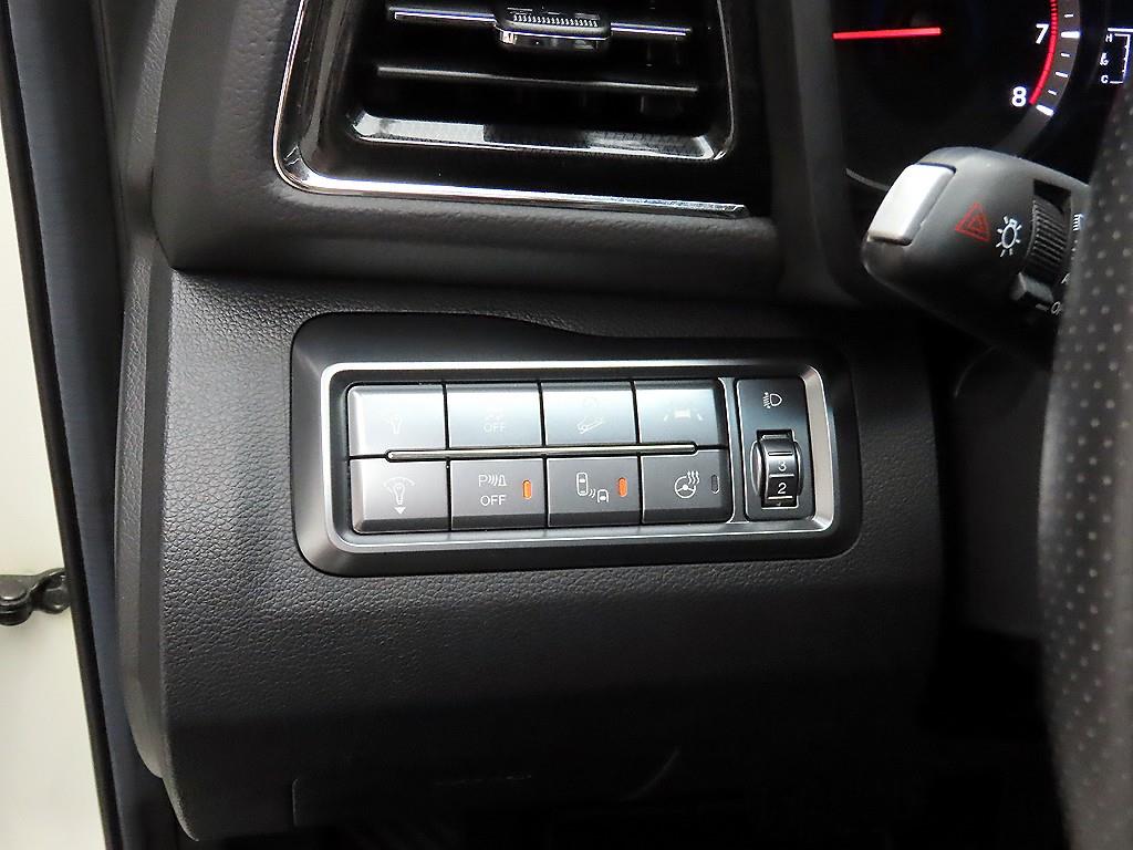 Ssangyong Tivoli 2022 Blanco - Importación desde Corea - HF Imports Iquique - Foto 13