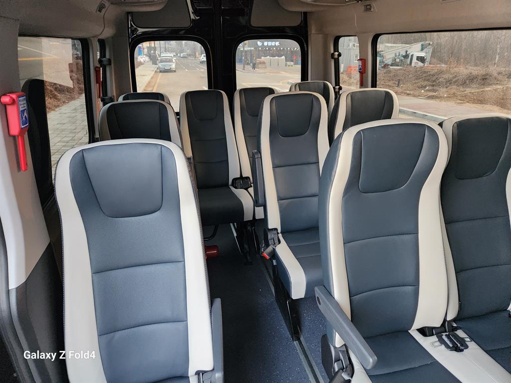 HYUNDAI Solati - Vista 9