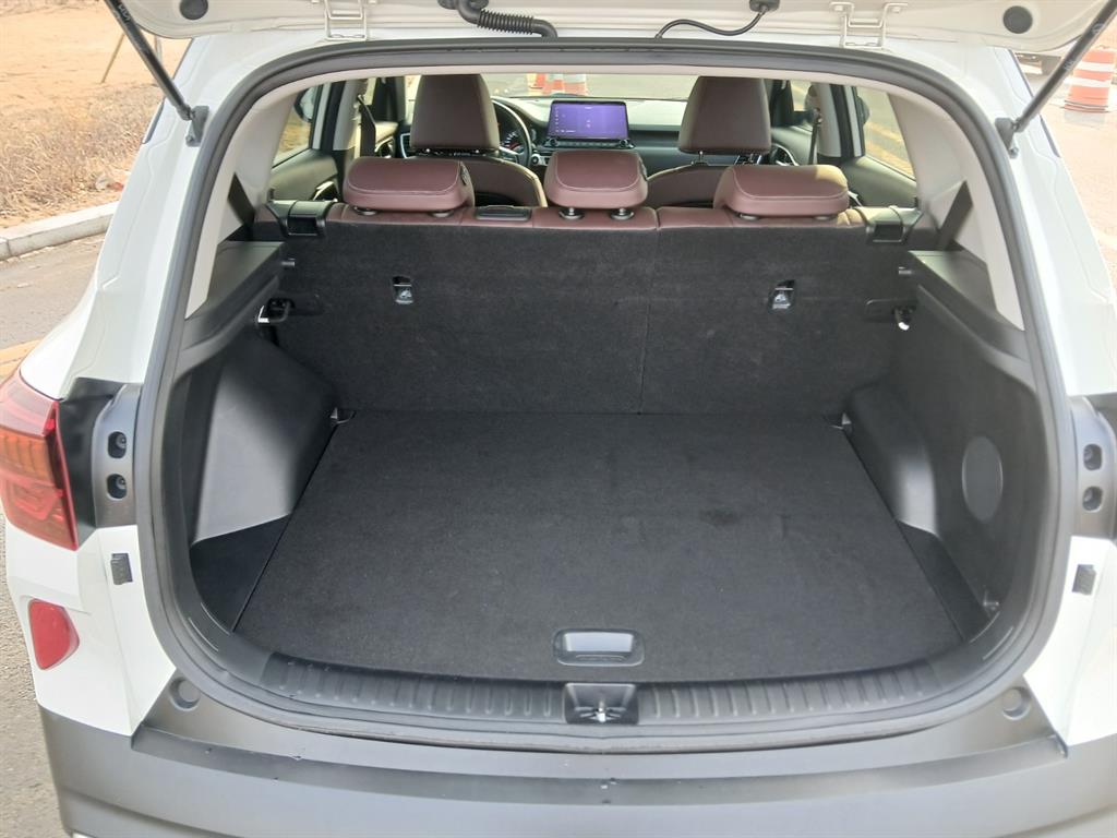 KIA Seltos - Vista 5