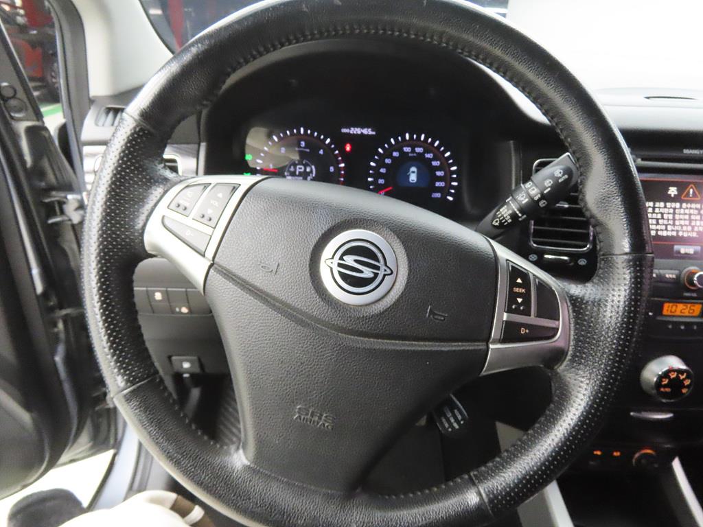 Ssangyong Korando - Vista 8