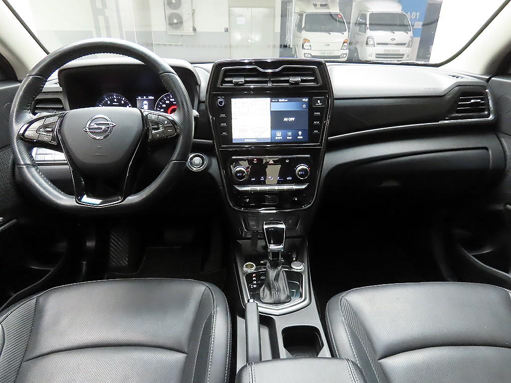 Ssangyong Tivoli - Vista 8