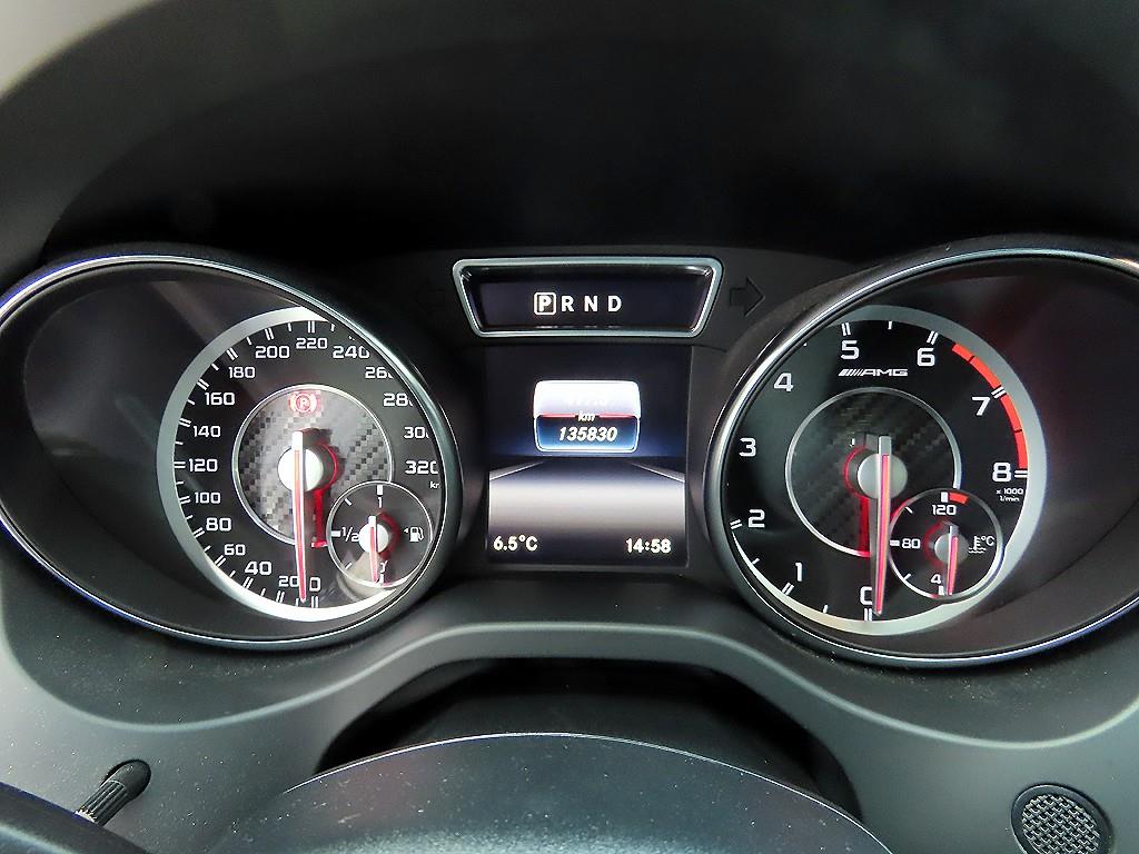 Mercedes Benz CLA Class - Vista 8