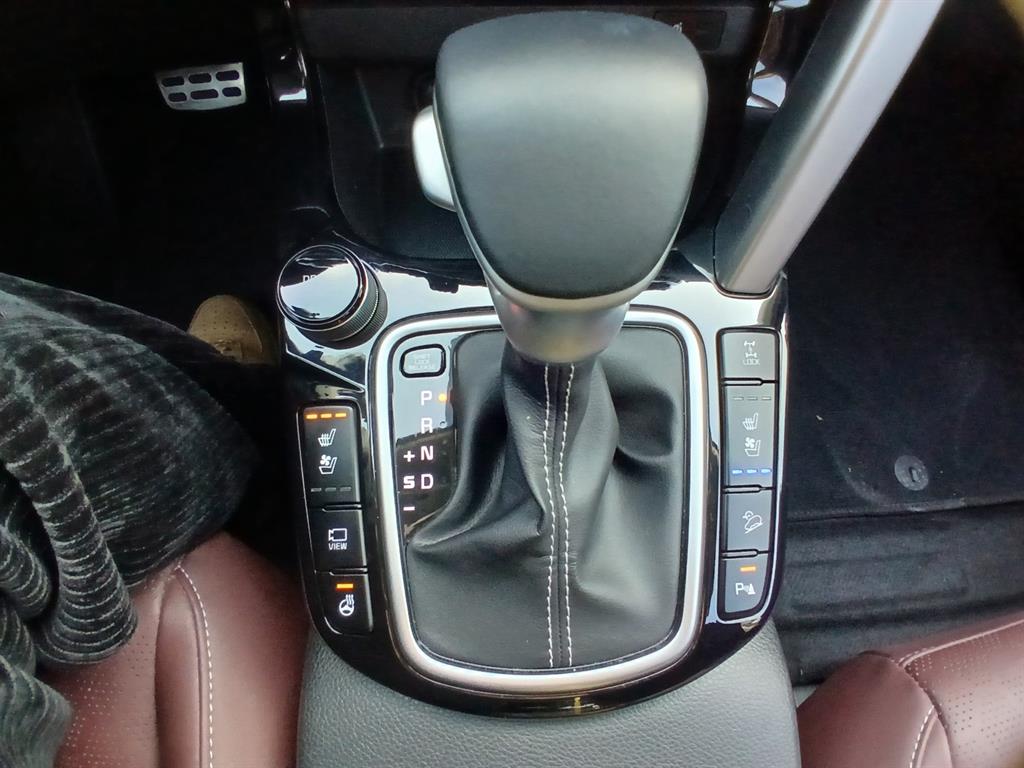 KIA Seltos - Vista 10