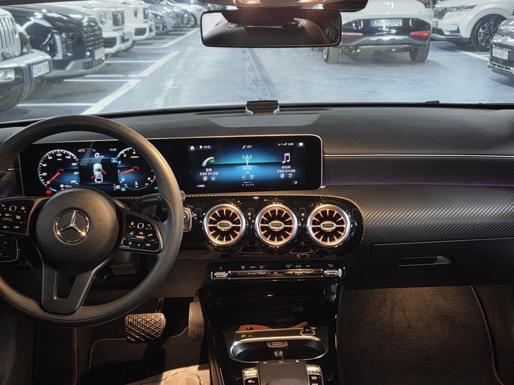 Mercedes Benz A Class - Vista 10