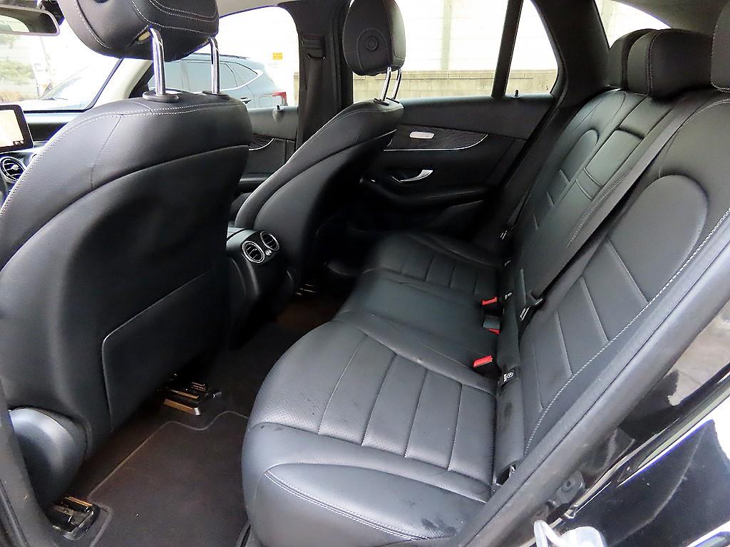 Mercedes Benz GLC Class - Vista 6