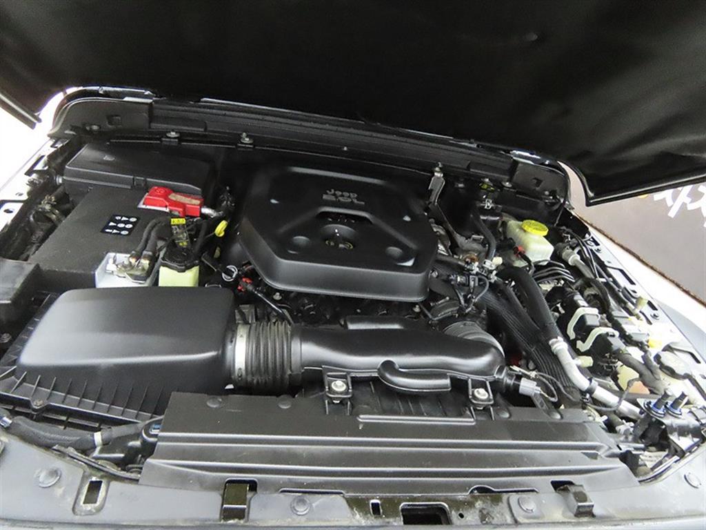 Jeep Wrangler 2019 Negro - Importación desde Corea - HF Imports Iquique - Foto 18