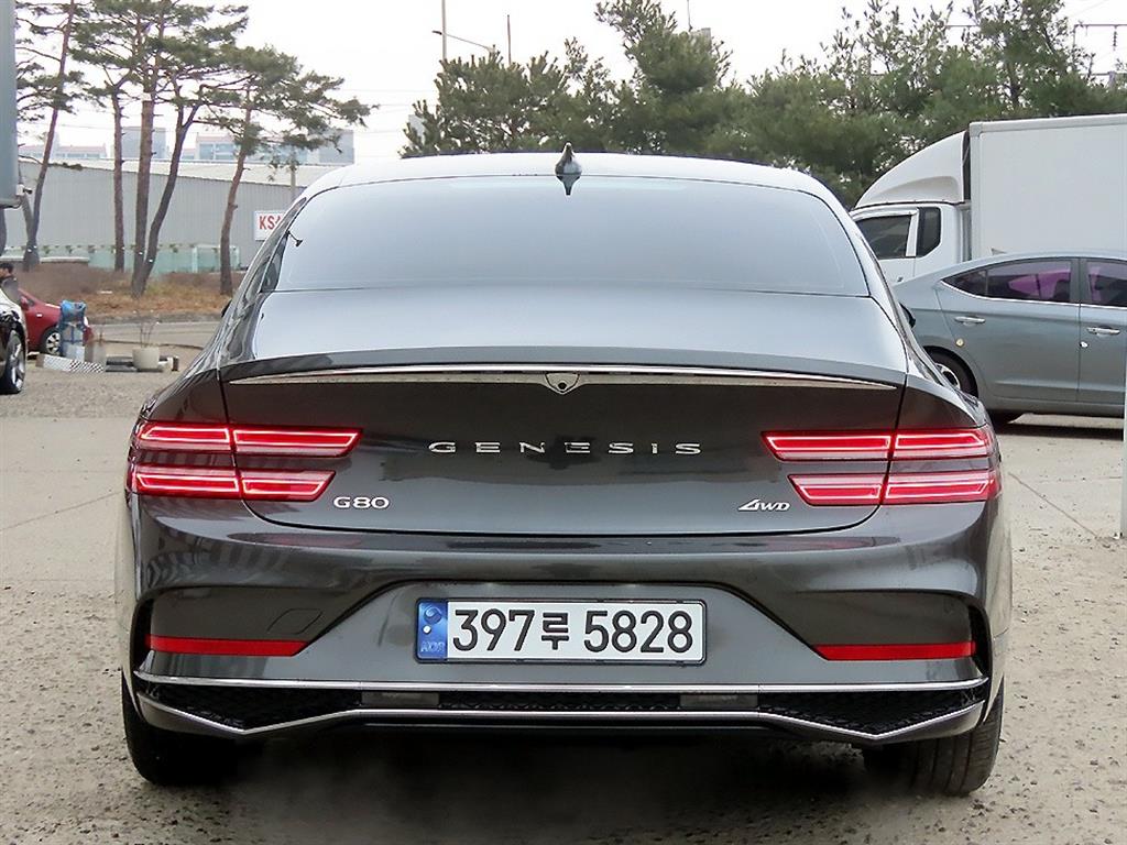 Genesis G80 - Vista 4