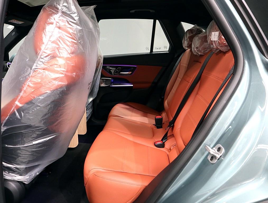 Mercedes Benz GLC Class - Vista 10