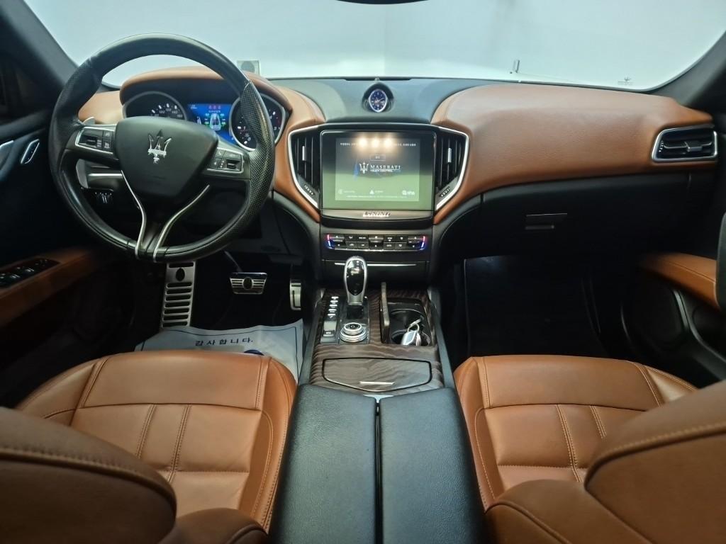 Maserati Ghibli - Vista 6