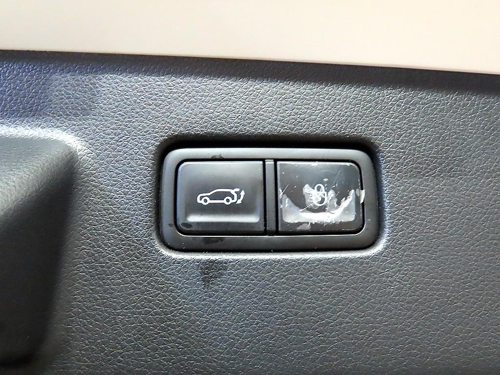 Genesis GV60 2022 Blanco - Importación desde Corea - HF Imports Iquique - Foto 15