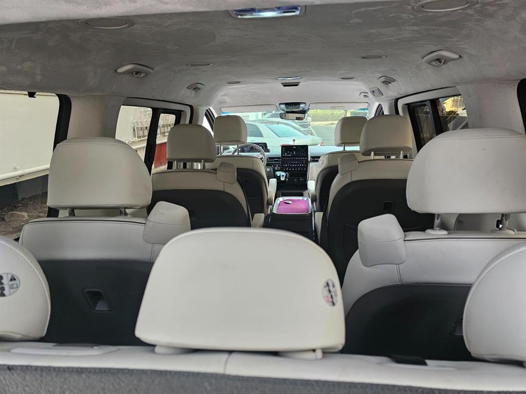 HYUNDAI Staria - Vista 10