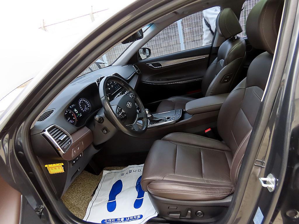 HYUNDAI Grandeur - Vista 5