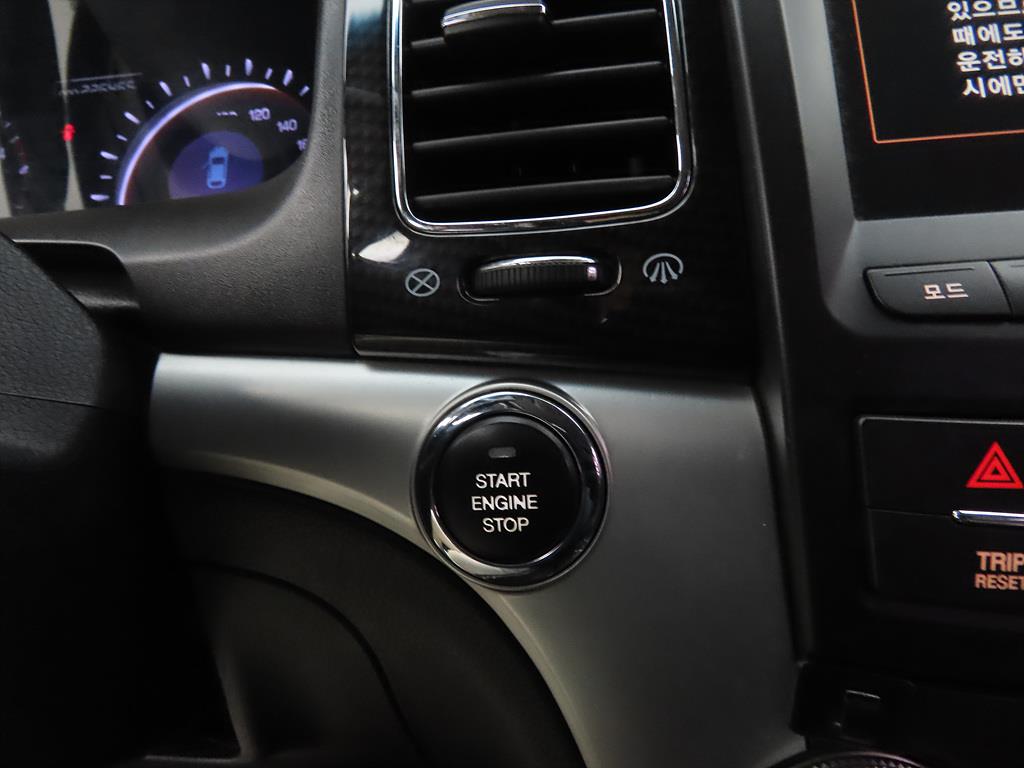 Ssangyong Korando 2013 Gris - Importación desde Corea - HF Imports Iquique - Foto 16