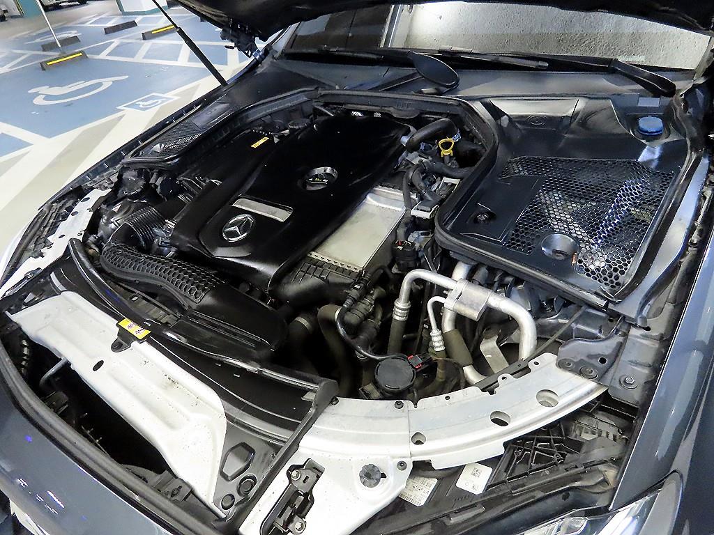 Mercedes Benz C Class 2016 Gris - Importación desde Corea - HF Imports Iquique - Foto 19