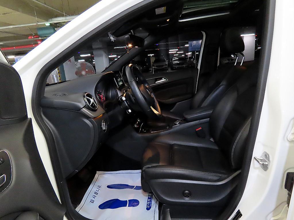 Mercedes Benz B Class (MY B) - Vista 6