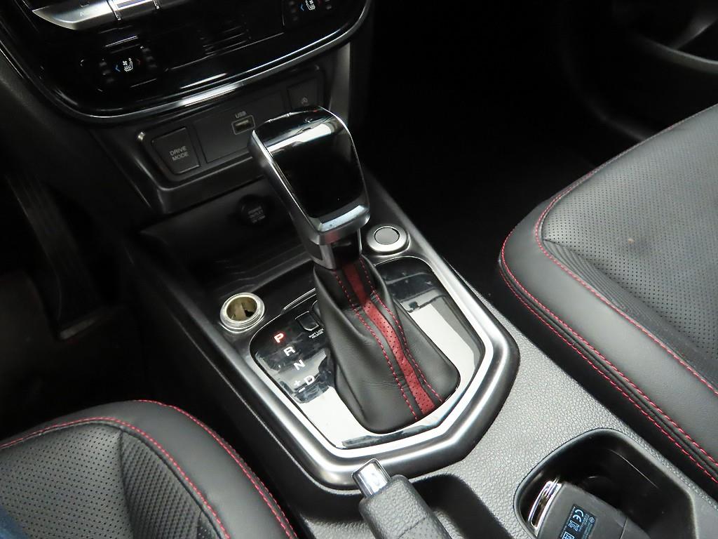 Ssangyong Tivoli - Vista 11