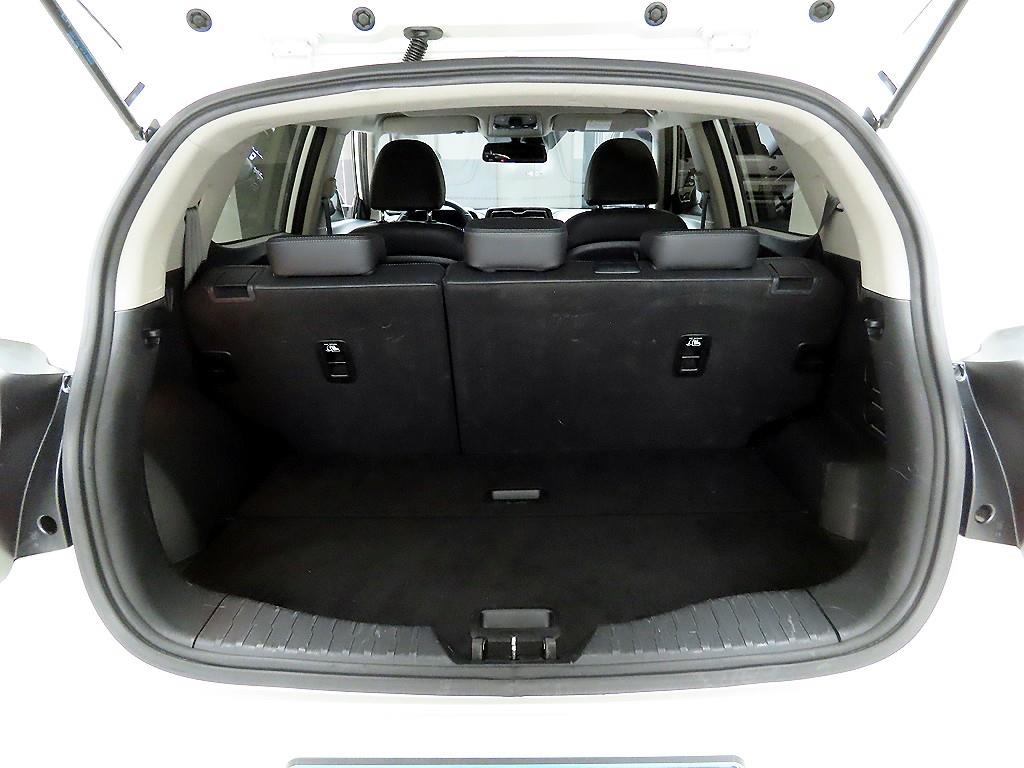 Ssangyong Tivoli - Vista 5