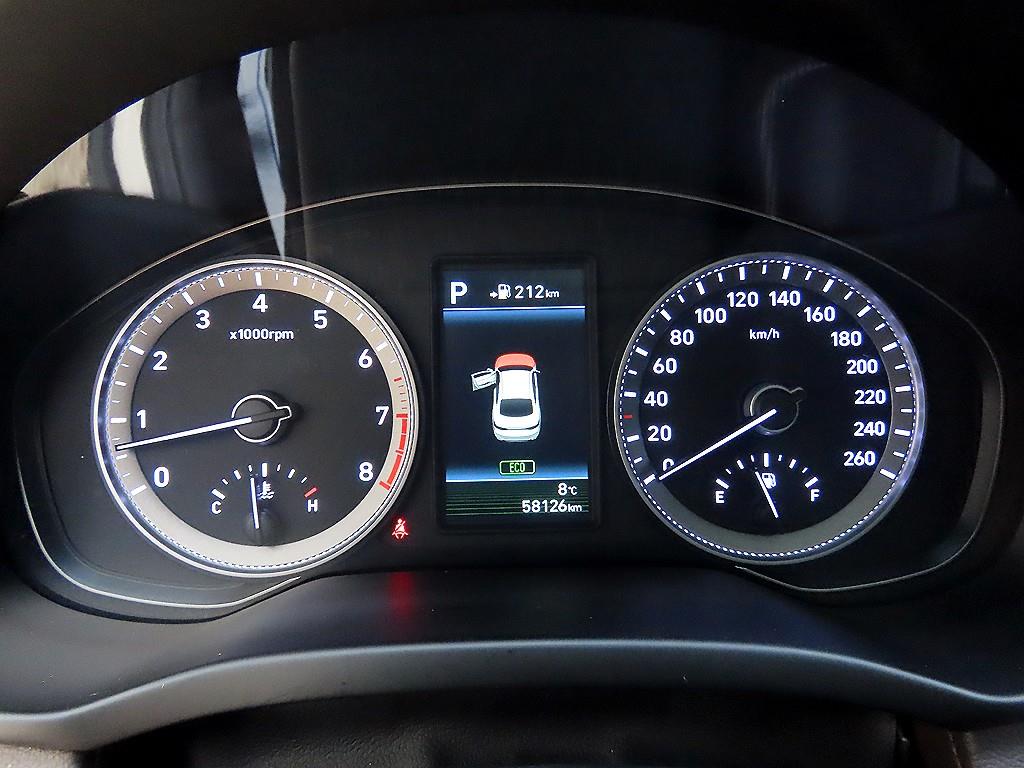 HYUNDAI Grandeur - Vista 9