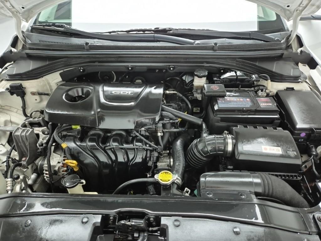 HYUNDAI Avante 2017 Blanco - Importación desde Corea - HF Imports Iquique - Foto 18