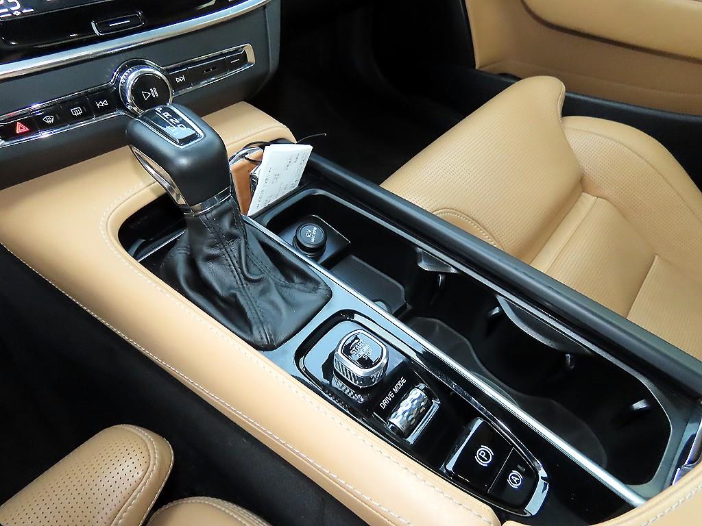 Volvo S90 - Vista 11