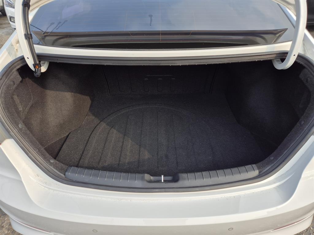 HYUNDAI Avante 2016 Blanco - Importación desde Corea - HF Imports Iquique - Foto 14