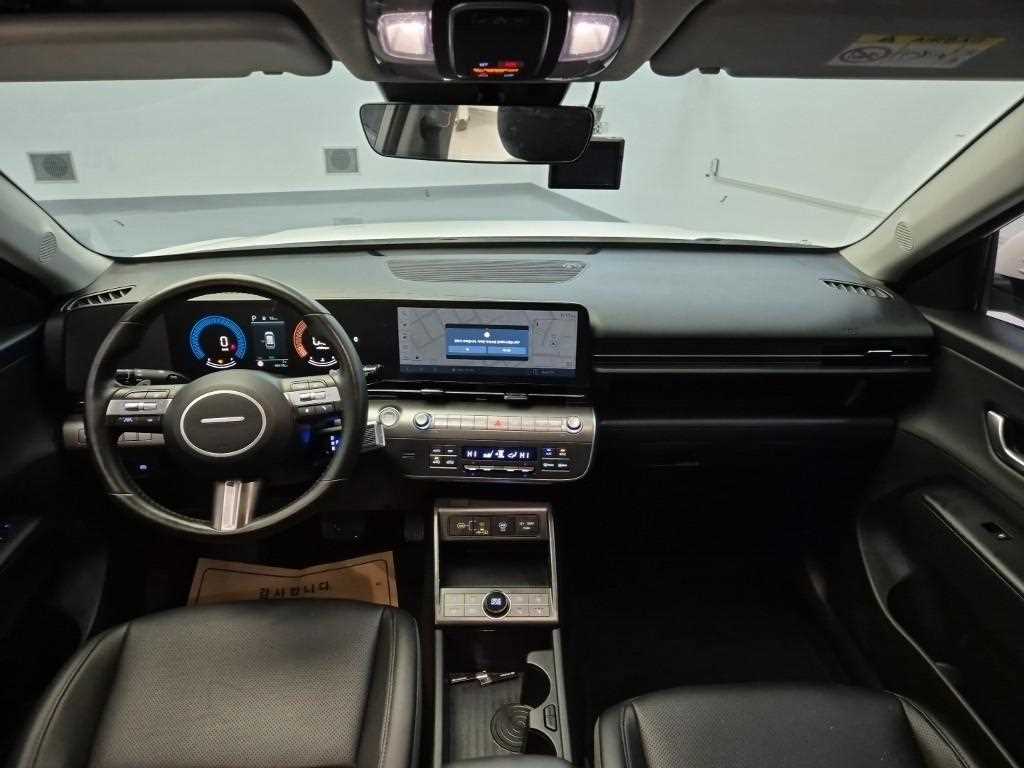 HYUNDAI Kona - Vista 7