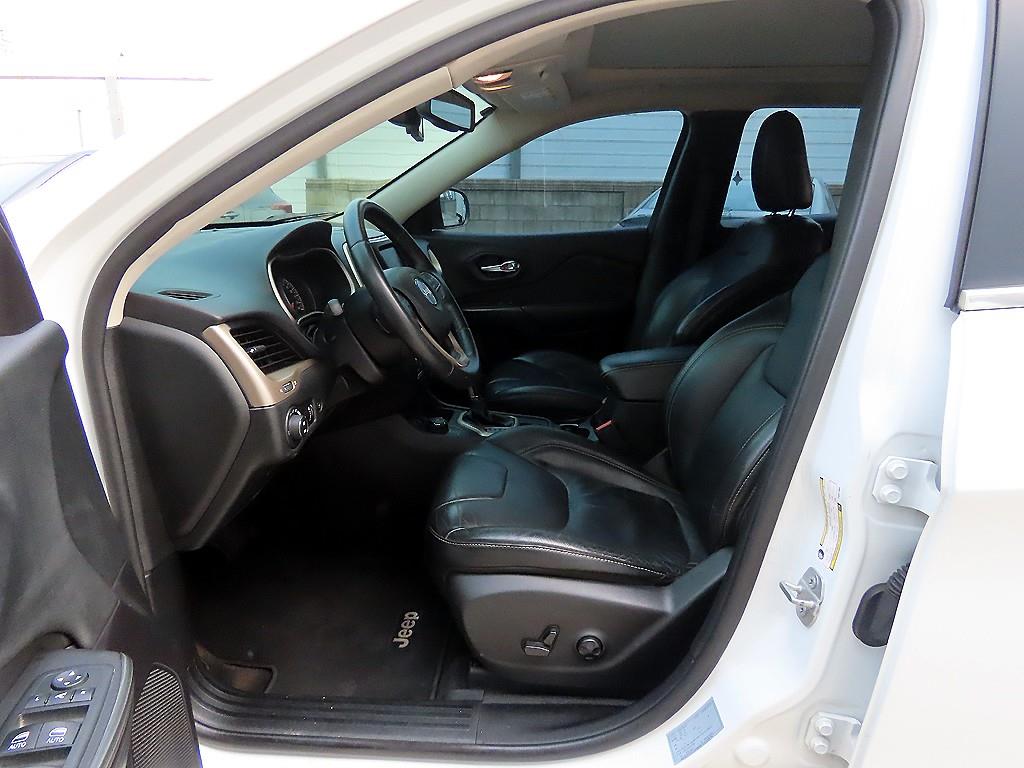 Jeep Cherokee - Vista 5