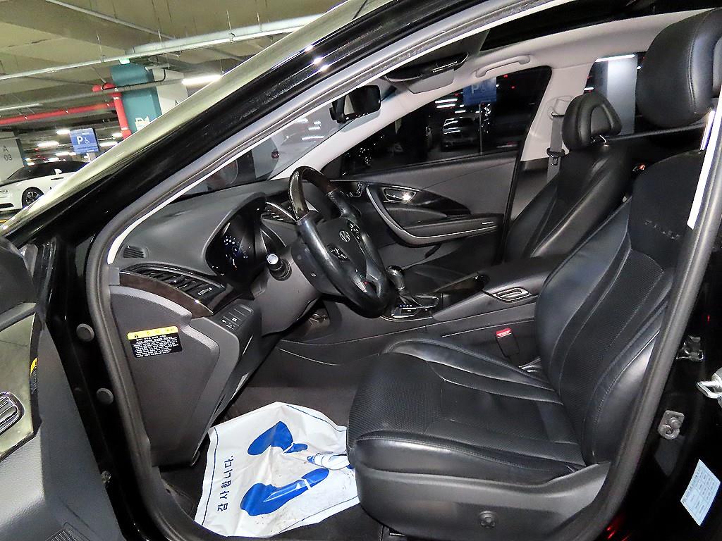 HYUNDAI Grandeur - Vista 6