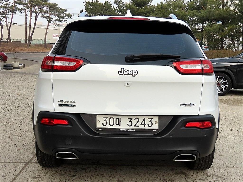 Jeep Cherokee - Vista 4