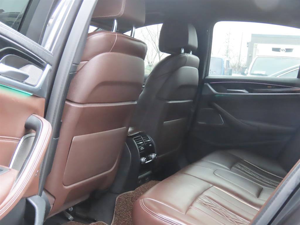 BMW 5 Series - Vista 11