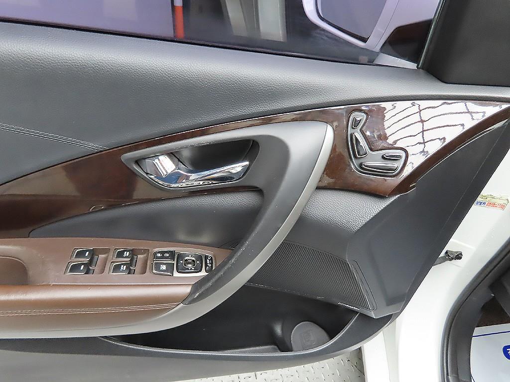 HYUNDAI Grandeur 2011 Blanco - Importación desde Corea - HF Imports Iquique - Foto 11