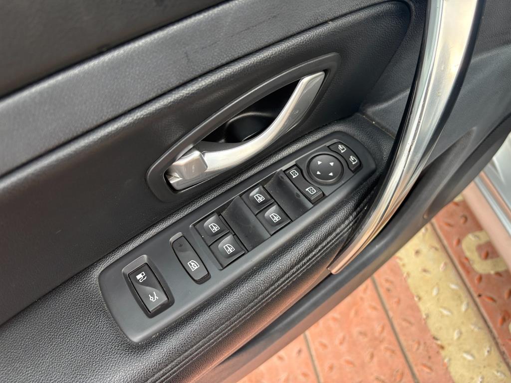 SAMSUNG SM5 - Vista 11